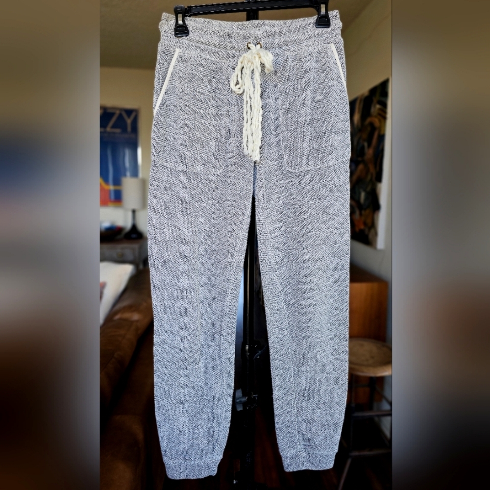 Faherty Women's Seabrook Jogger Pants - Picture 1 of 6